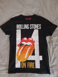 Tradera Ny Rolling Stones t-shirt från 2014. Orginal. Size M.| Merchandise