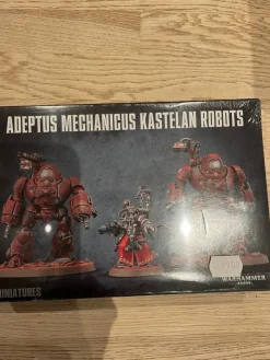 Tradera Nya oöppnade Adeptus Mechanicus Kastellan Robots| Rollespil & Karakterspil