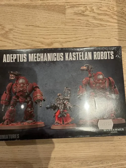 Tradera Nya oöppnade Adeptus Mechanicus Kastellan Robots| Rollespil & Karakterspil