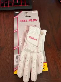 Tradera Nya Wilson Feel Plus Golfhandske Dam Storlek S> Golf
