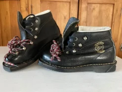 Tradera **NYSKICK**…känga..*TURPJÄXA SPECIAL*….SVART SKINN/LÄDER..stl.37….80-TAL..retro> Langrend