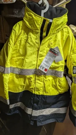 Tradera Oanvänd Baltic flytjacka, storlek XXL 100+ kg> Sejlads