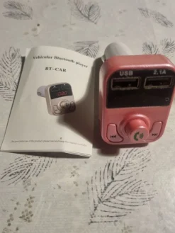 Tradera Oanvänd rosa fm-sändare bluetooth till bilen| Bilstereo