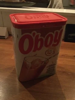 Tradera Oboy burk från 90-talet> Øvrige Samleobjekter