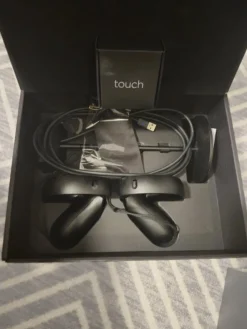 Tradera Oculus Rift VR-headset> Andre Computer- & Tv-spil