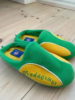 Tradera OLW Fredagsmystofflor - Gröna och gula - Storlek 45-46> Reklame Gadgets