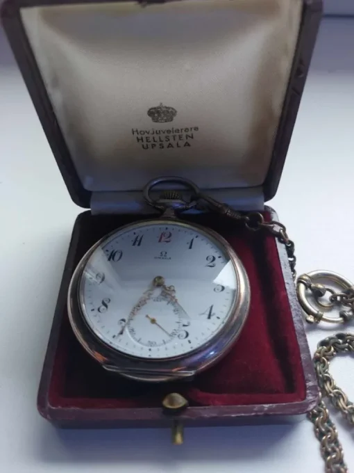 Tradera Omega fickur i silver 800 röd 12 tolva subsecond ask och kedja> Lommeure