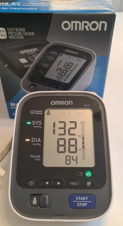 Tradera Omron M6 AC Blodtrycksmätare| Sundhedsprodukter