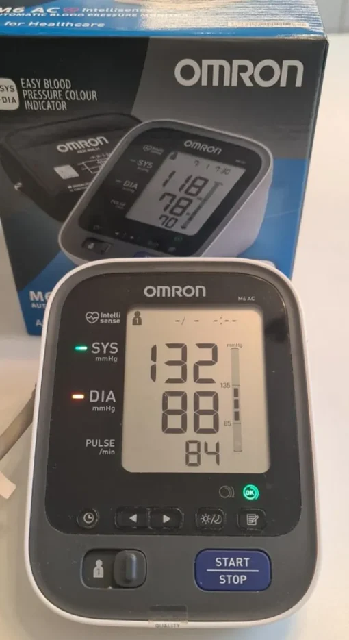 Tradera Omron M6 AC Blodtrycksmätare| Sundhedsprodukter