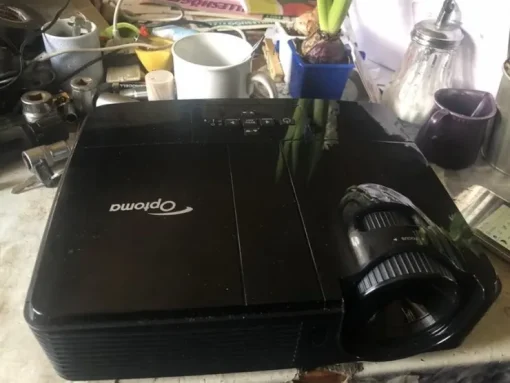 Tradera Optoma Projektor| Projektorer