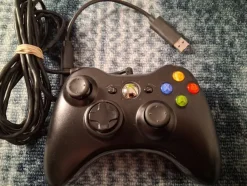 Tradera Orginal X360 / Xbox 360 sladd/Trådad/Wired Handkontroll/Controller I Bra Skick> Xbox