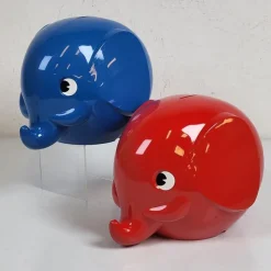 Tradera Paret sparbössor i plast - Elefantsparbössa - Föreningsbanken - Made in Finland> Sparebøsser