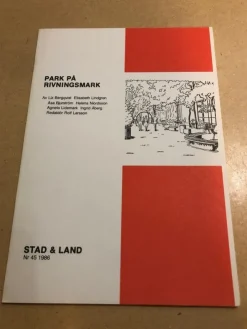 Fashion Park på rivningsmark / Botanik