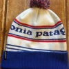 Cheap Patagonia vit, blå och röd mössa Hovedbeklædning