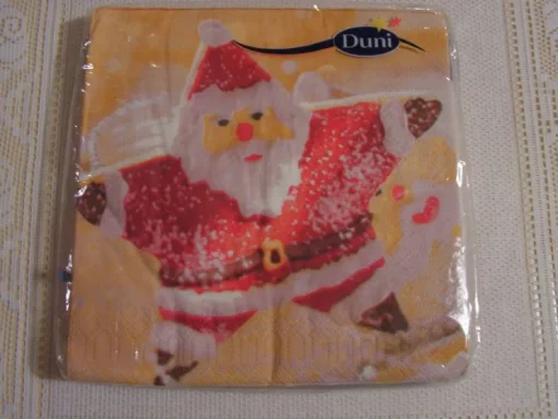 Tradera Påbörjad förpackning med 14 st servetter med julmotiv/tomte| Hobbymaterialer