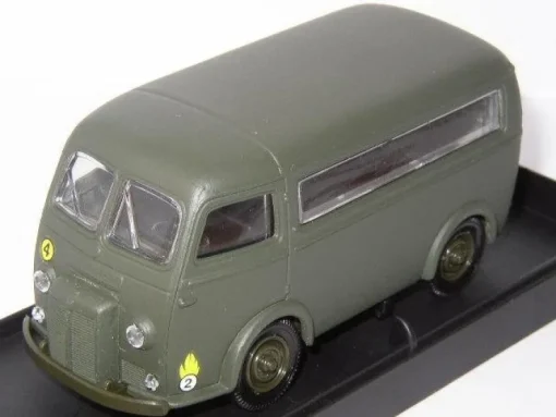 Tradera Peugeot D4 ..... Militär| Militærlegetøj
