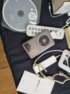 Tradera Philips MCM138D iPod-dockningsstation med högtalare| Stereo Og Hifi