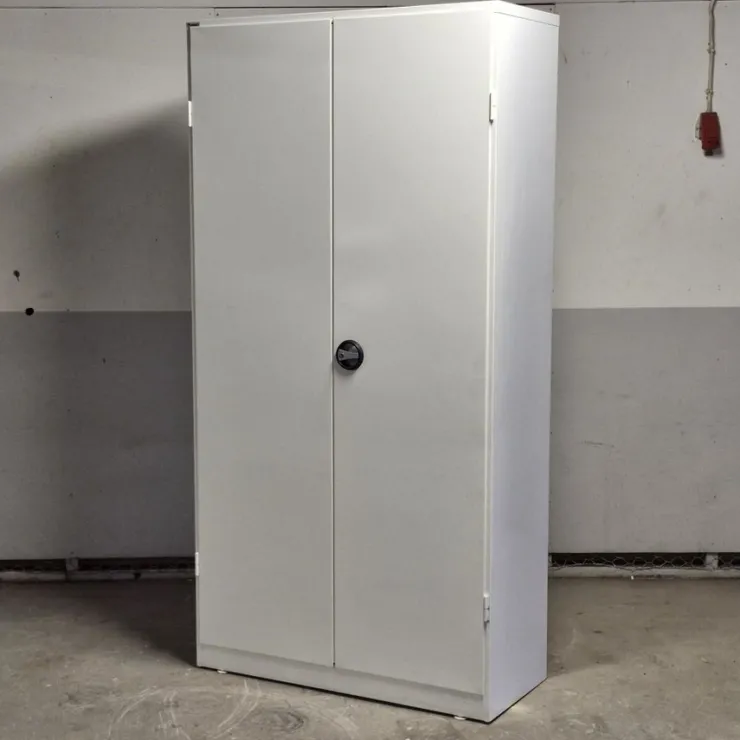 Outlet Plåtskåp i metall - Metallskåp - Skåp Værksted