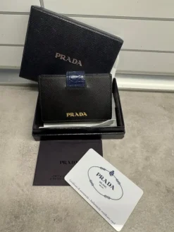 Online Prada plånbok - korthållare - liten plånbok- SUPER SKICK Tegnebøger
