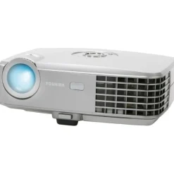 Tradera Projektor - Toshiba TDP-P8 - 1500 anslilumen| Projektorer