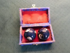 Tradera QI-Gong-Bollar Meditations Yin & Yang Metall Kulor med Emalj> Yoga