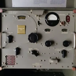 Tradera Ra44 Sändare 10W KV M/44 militärt 1951 repobjekt| Amatørradio