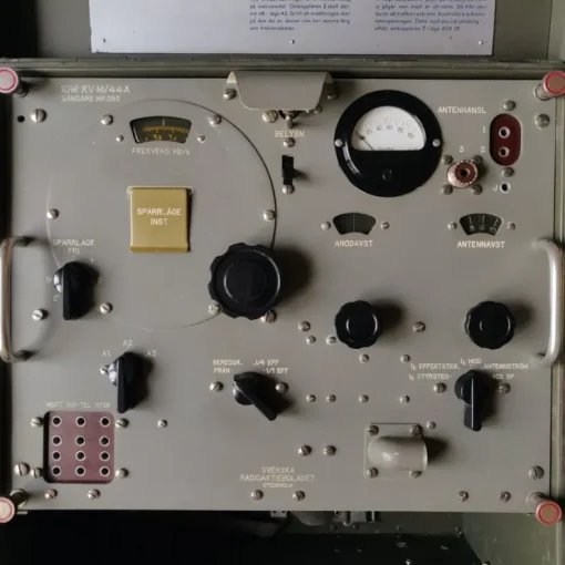Tradera Ra44 Sändare 10W KV M/44 militärt 1951 repobjekt| Amatørradio