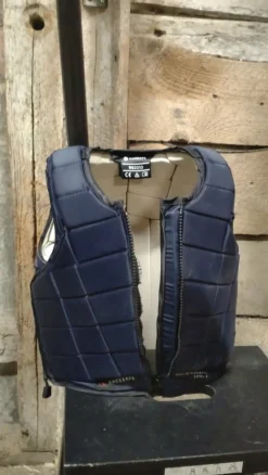 Tradera Racesafe Ryggplatta Storlek 36> Ridning Og Ridesport