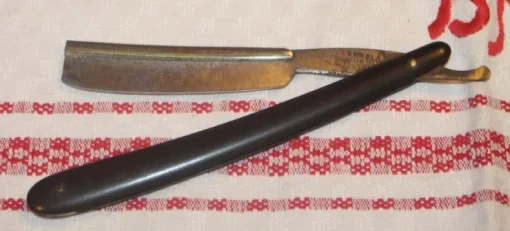 Tradera RAKKNIV KLAS TÖRNBLOM ESKILSTUNA.| Barbering