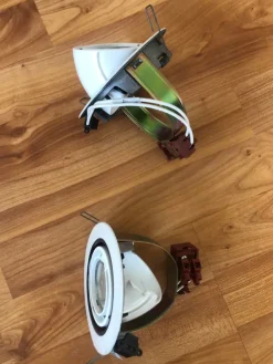 New Reggiani spottar 2st NYA Belysning & Armaturer