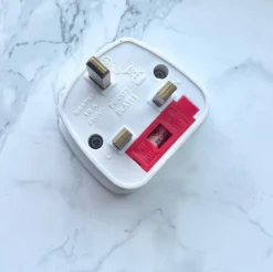 Tradera Reseadapter säkerhetsuttag till UK Adapter - Vit för Storbritannien NY| Rejsetilbehør