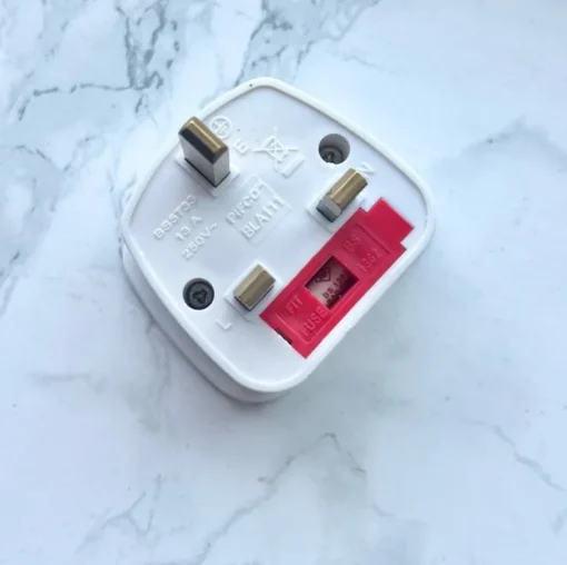 Tradera Reseadapter säkerhetsuttag till UK Adapter - Vit för Storbritannien NY| Rejsetilbehør