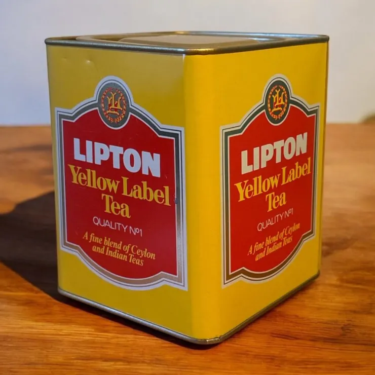 Tradera Retro - Plåtburk - Lipton Yellow Label Tea - Burk - Te - Teburk> Metalemballage
