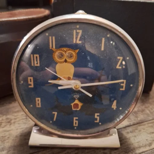 Tradera Retro väckarklocka med uggla> Ure Til Hjemmet