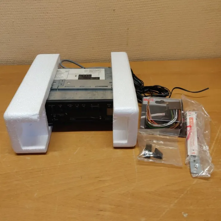 Tradera Retro/vintage Blaupunkt San Remo SCM 28 Kassettdäck| Bilstereo