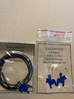 Tradera Örhängen och halsband, dalahästar> Andre Smykker