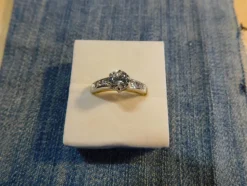 Tradera Ring 925 Silver Ring med 7 Vita CZ sten Storlek 8 -18> Ringe