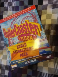 Tradera Roller Coaster Tycoon: Added Attractions Pack, PC Big box> Computerspil