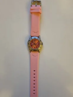 Tradera Rosa > Børnure