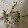 Tradera Rosor Konstväxt. Storlek: Slinga 170cm.Ny från presentshop| Kunstige Planter