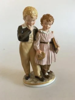 Shop Royal Copenhagen Overglasur figur af Flugten til America No 1761 Brugs- & Pyntegenstande