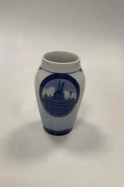 New Royal Copenhagen Rundskue vase 1916 Måler 13,5cm / 5.31 inch Øvrige Antikviteter & Design
