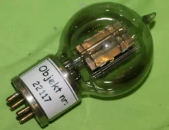 Tradera R-typ radiorör defekt (22114)| Elektroniske Komponenter