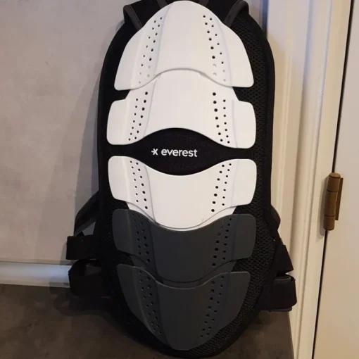 Tradera Ryggskydd EVEREST för skid- och snowboardåkning. Storlek XXS=128-140 cm.> Alpint Skiløb