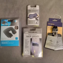 Tradera Samsonite Resepaket Ny Kudde Ögonskydd Öronskydd ID Tags mm| Rejsetilbehør