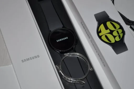 Tradera Samsung Galaxy Watch6 - Smartwatch, Grafite LTE E-sim 44mm watch 6> Smartwatches