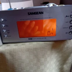 Tradera SANGEAN KLOCKRADIO PLL SYNTHESIZED RCR-2| Transportabelt