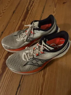 Tradera Saucony Endorphin Speed 4 - Löparskor> Løb