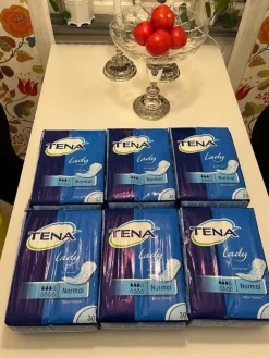 Tradera Sex paket TENA, Lady, Normal, 30-pack, totalt 180 bindor!> Hudpleje