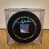 Tradera Signerad puck , Mark Messier , New York Rangers , NHL , COA , Äkta auto| Autografer